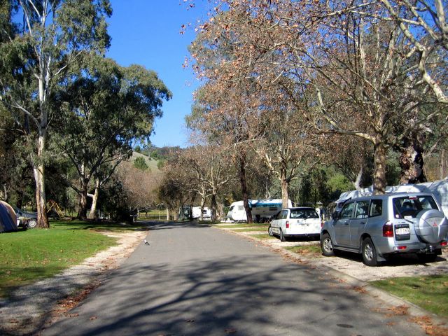 Brownhill Creek Tourist Park - Mitcham: Good paved roads throughout the park
