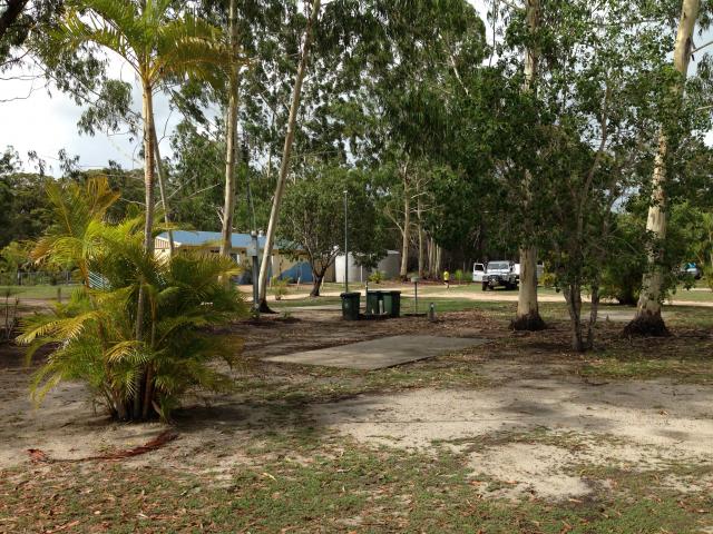 Reef Caravan Park - Round Hill via Agnes Water: Large sites - many with drive through capacity.