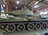 Albury All Seasons Tourist Park - Albury: Huge tanks in the army museum