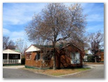 Albury Motor Village - Albury: Cottage accommodation ideal for families, couples and singles