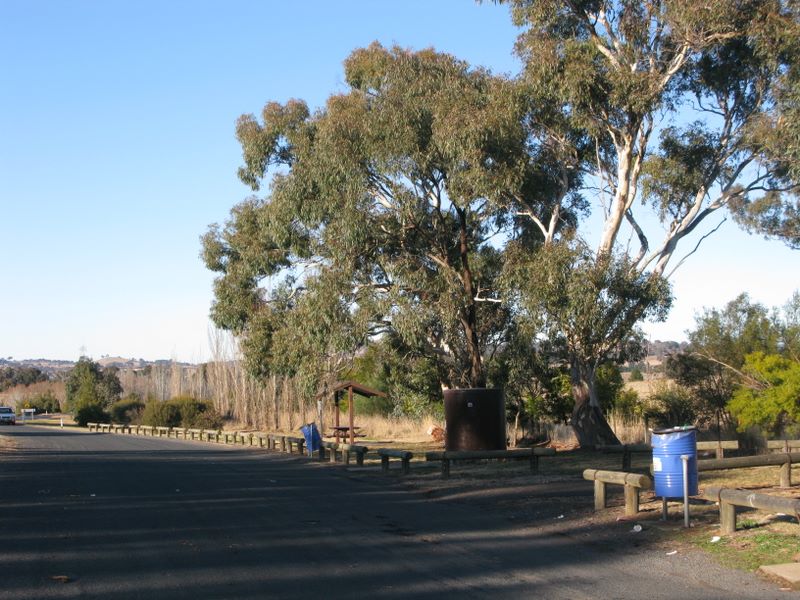 Jeir Creek Rest Area - Amaroo: Overview of the rest area.