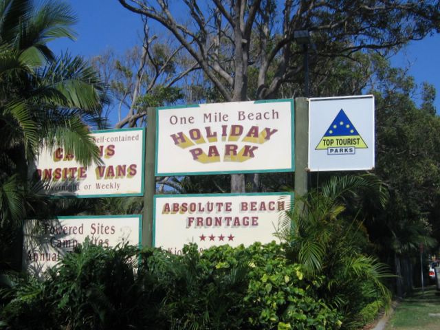 One Mile Beach Holiday Park - Anna Bay: One Mile Beach welcome sign