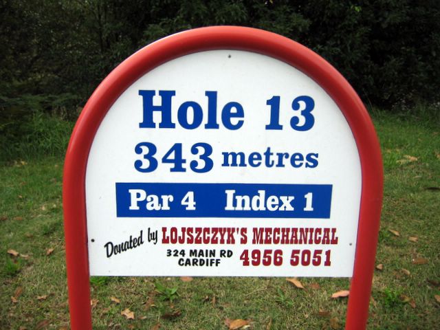 Waratah Golf Course - Argenton: Hole 13 - Par 4, 343 metres