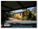 The Lorikeet Tourist Park - Arrawarra: Cottage accommodation, ideal for families, couples and singles