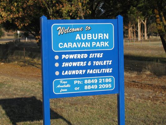 Auburn Showground Caravan Park - Clare Valley: Auburn Showground Caravan Park welcome sign.