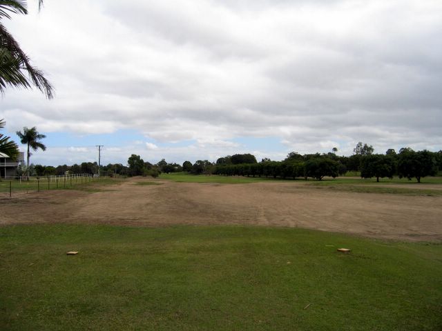 Ayr Golf Course - Ayr: Fairway view Hole 4