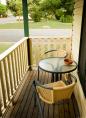 Eureka Stockade Holiday and Caravan Park   - Ballarat: Cabin 6 balcony