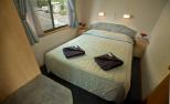 Eureka Stockade Holiday and Caravan Park   - Ballarat: Bed in cabin 1
