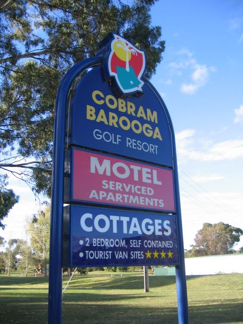 Cobram Barooga Golf Resort - Barooga: Cobram Barooga Golf Resort welcome sign