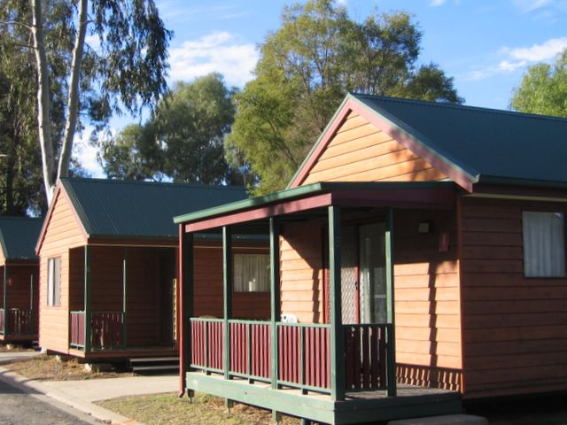 Cobram Barooga Golf Resort - Barooga: Cottage accommodation ideal for families, couples and singles