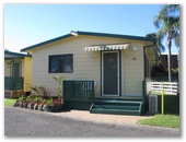 Surfrider Caravan Park - Barrack Point: Cottage accommodation, ideal for families, couples and singles