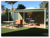 Surfrider Caravan Park - Barrack Point: Cottages have access to their own private BBQ area