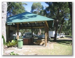 Racecourse Beach Tourist Park - Bawley Point: Camp Kitchen and BBQ area