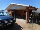 Simpson Desert Oasis Roadhouse - Bedourie: En-suites have their own large verandah