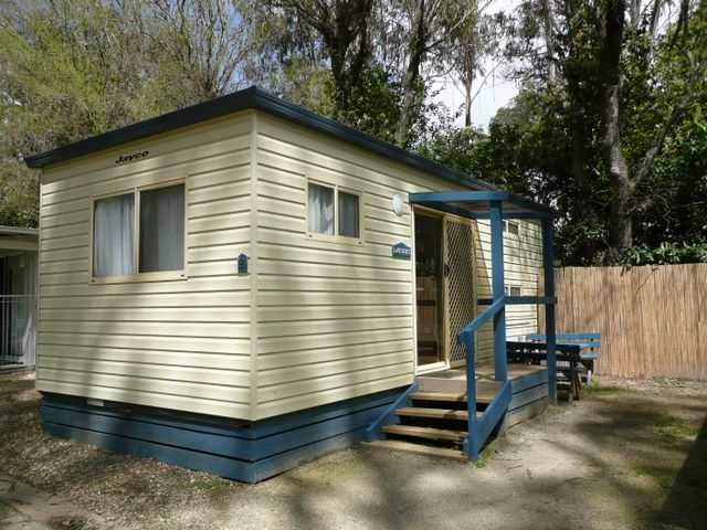 Silver Creek Caravan Park - Beechworth: Cottage accommodation, ideal for families, couples and singles