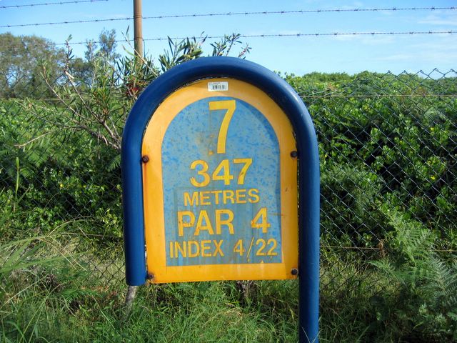 Belmont Golf Course - Belmont: Hole 7 - Par 4, 347 meters