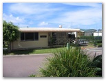 Spinnakers Leisure Park - Belmont: Cottage accommodation ideal for families, couples and singles
