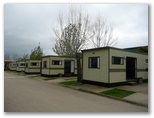 Benalla Leisure Park - Benalla: Budget cabin accommodation