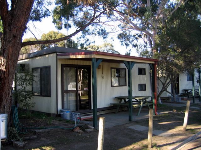 Park Lane Holiday Park - Bendigo: Cottage accommodation ideal for families, couples and singles