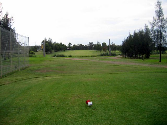Beresfield Golf Course - Beresfield: Fairway view Hole 5