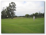 Beresfield Golf Course - Beresfield: Green on Hole 5