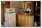 BIG4 Bicheno Cabin and Tourist Park - Bicheno: Kitchen in two bedroom holiday unit.