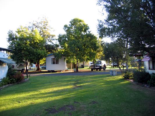 Bingara Riverside Caravan Park - Bingara: Cottage accommodation, ideal for families, couples and singles