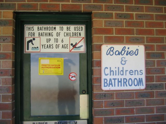 Blackheath Glen Tourist Park - Blackheath Blue Mountains: Bathroom for children and babies