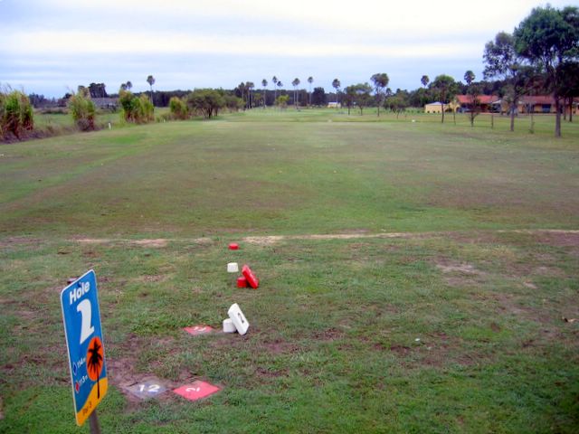 The Palms Public Golf Course - Bobs Farm: Fairway view Hole 2 - water trap before the green