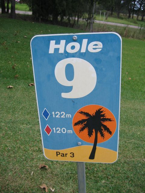 The Palms Public Golf Course - Bobs Farm: Hole 9 - Par 3, 122 meters