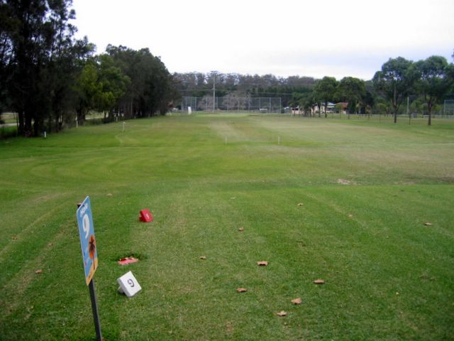 The Palms Public Golf Course - Bobs Farm: Fairway view Hole 9