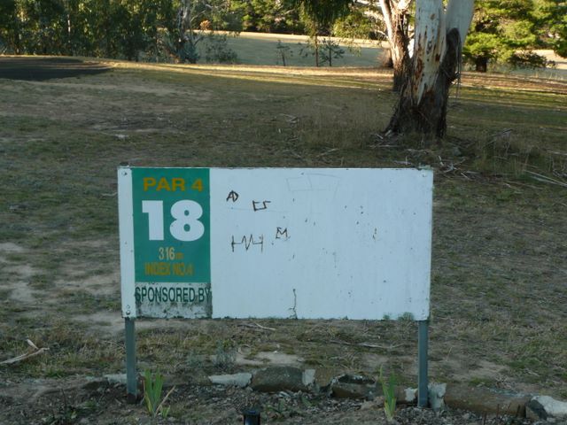Bombala Golf Course - Bombala: Hole 18 Par 4 316 metres
