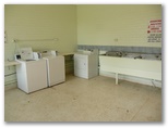 Bonnie Doon Caravan Park - Boonie Doon: Interior of laundry