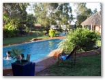 Kidman's Camp Caravan Park - Bourke: Swimming pool