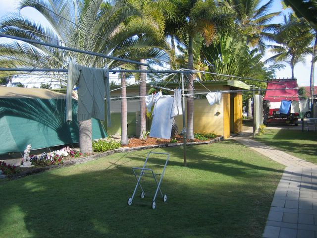 Tropical Beach Caravan Park 2005 - Bowen: Amenities block and laundry