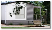 Wymah Valley Holiday Park - Bowna: Park view cabin