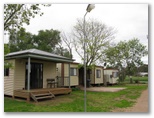 Bridgewater Tourist Park - Bridgewater on Loddon: Cottage accommodation, ideal for families, couples and singles