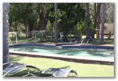 Stopover Tourist Park - Broadwater: Relax by the pool