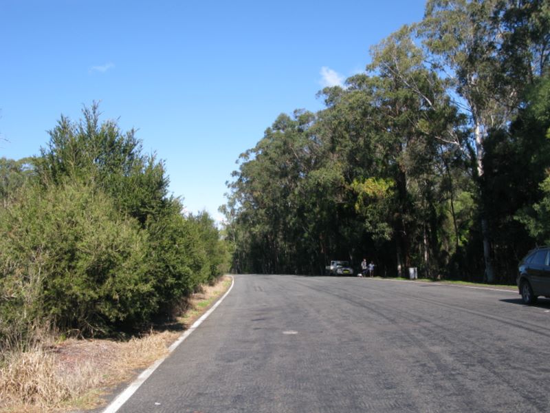 Tabbimoble Rest Area - Broadwater: Wide paved level area for parking