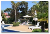 BIG4 Broulee Beach Holiday Park - Broulee: Relax by the pool