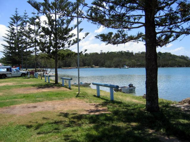 Massey Greene Holiday Park 2005 - Brunswick Heads: Unpowered sites right on the river