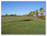 Oakwood Park Golf Course - Bundaberg: Fairway view Hole 7