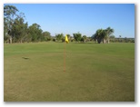 Oakwood Park Golf Course - Bundaberg: Green on Hole 8