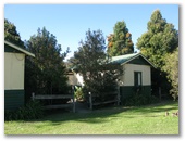 Grady's Riverside Retreat - Burrier: Cottage accommodation, ideal for families, couples and singles