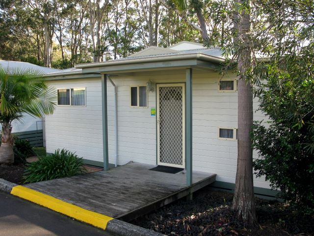 BIG4 Bungalow Park - Burrill Lake: Bungalow accommodation - why would you stay in a motel when you can stay in a place like this?