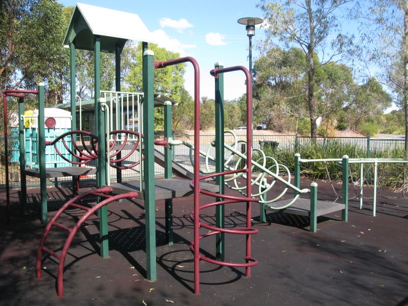 Sleepy Hollow Rest Area - Burringbar: Playground for children.