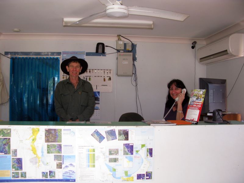 Hillcrest Holiday Park - Burrum Heads: Reception and office
