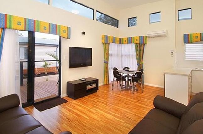 BIG4 Beachlands Holiday Park - Busselton: Plasma TV with surround sound system.  Relax in beautiful leather lounges.