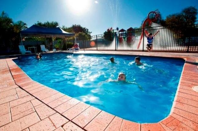 BIG4 Beachlands Holiday Park - Busselton: Swimming pool
