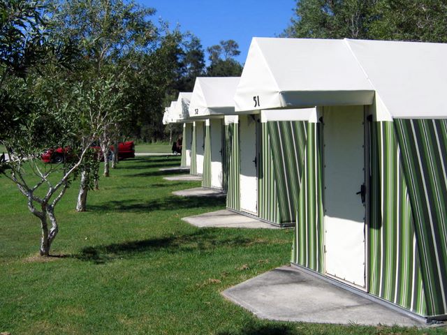 Glen Villa Resort - Byron Bay: Ensuites for tents and campers